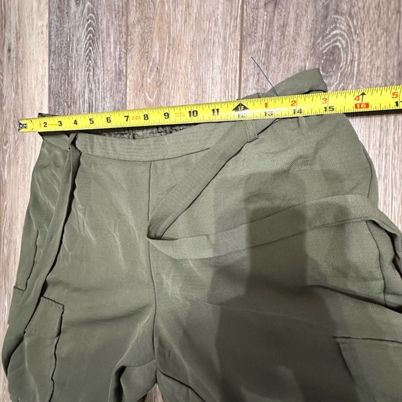Soho Apparel green pants with New condition. - Picture 6 of 9